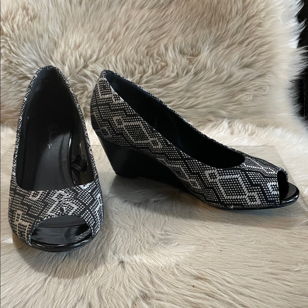 Black and White Patterned Wedges